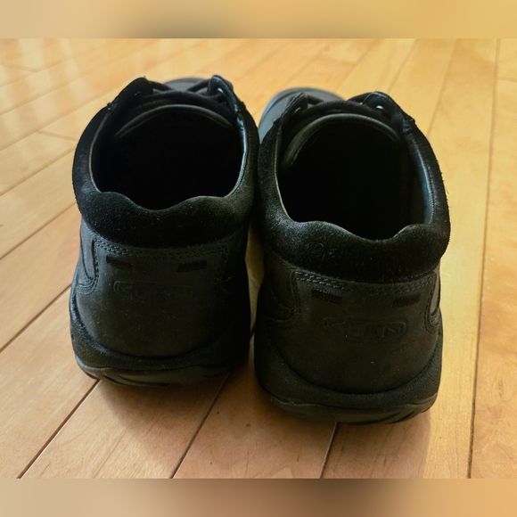 Keen Men's Austin Casual Waterproof Shoes - Picture 7 of 14